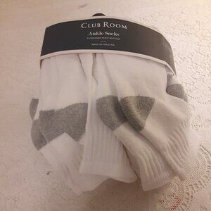 Club Room (12 Pair) Men's White Socks w/Grey Toes & Heel.